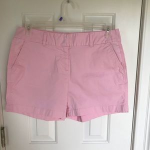 Light pink Vineyard Vines size 8 shorts